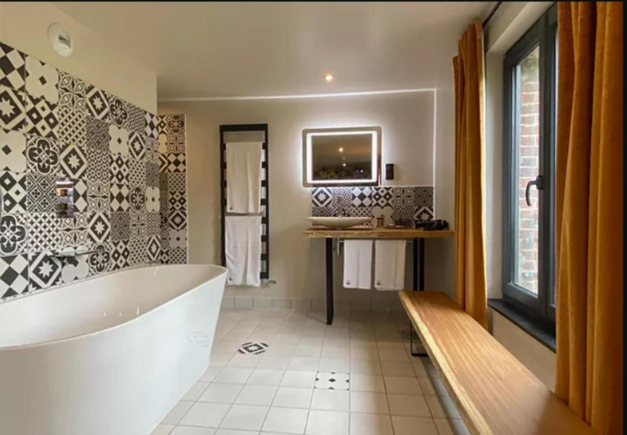 Le Moulin Fouret Hotel Saint-Aubin-le-Vertueux Екстериор снимка